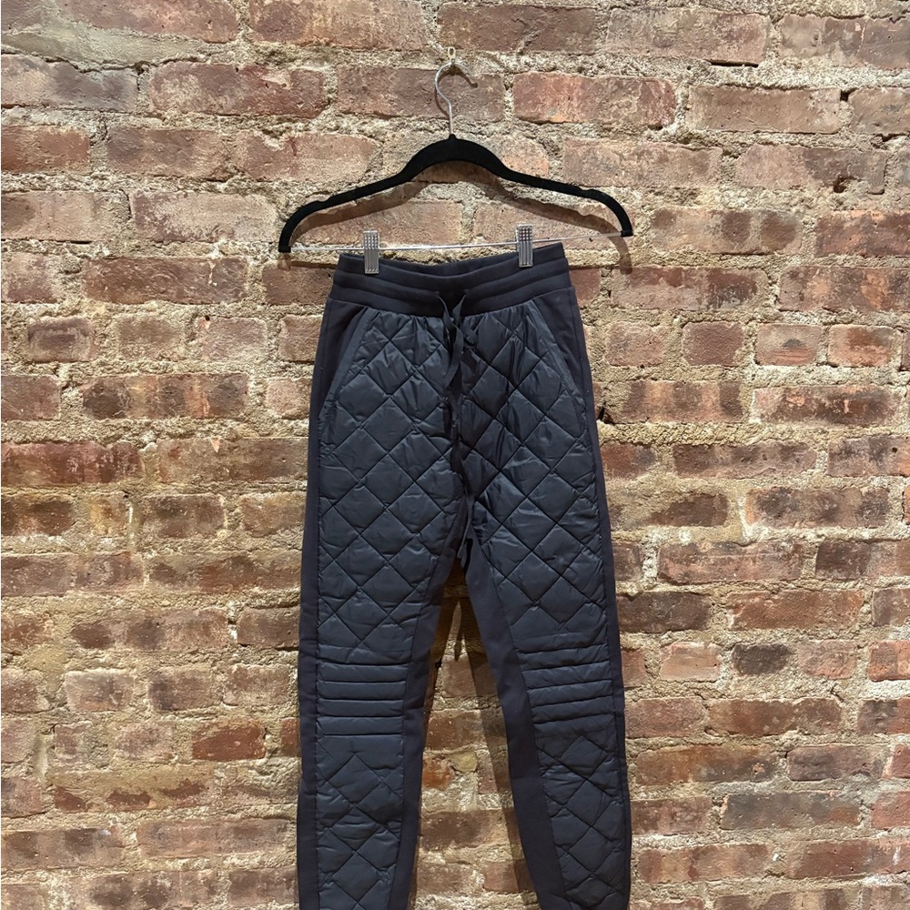 Alo Quilted Black Jogger Pants